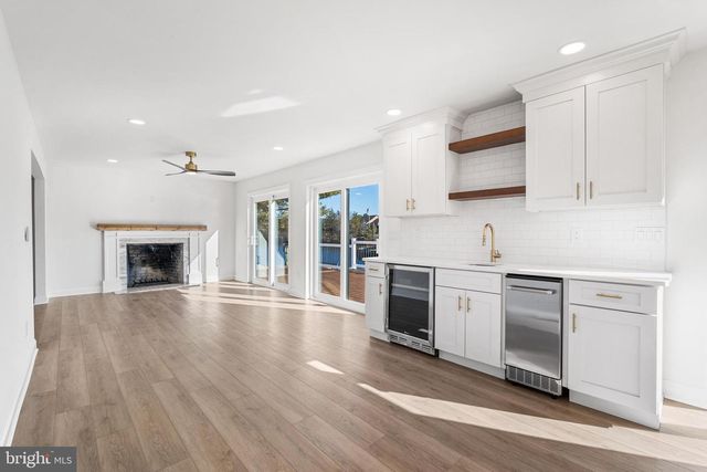 2823 SCHOONER LN, Hammonton, NJ 08037