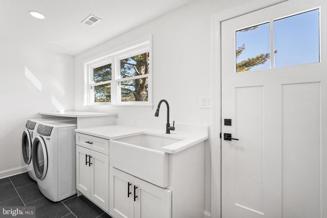 2823 SCHOONER LN, Hammonton, NJ 08037