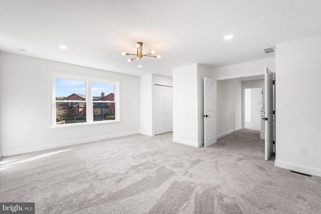 2823 SCHOONER LN, Hammonton, NJ 08037