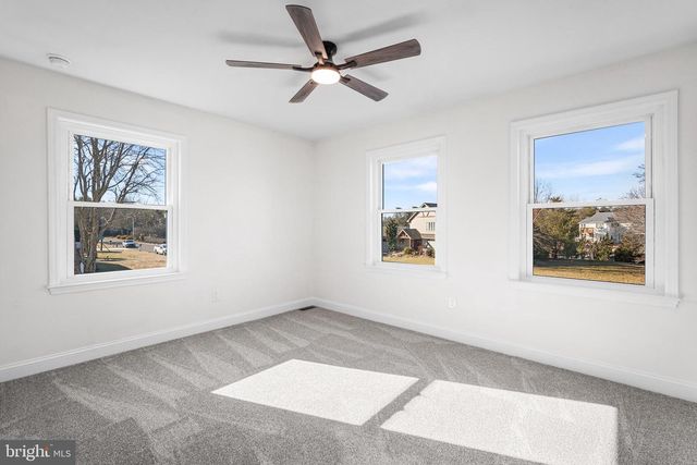 2823 SCHOONER LN, Hammonton, NJ 08037