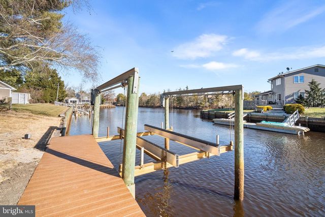 2823 SCHOONER LN, Hammonton, NJ 08037