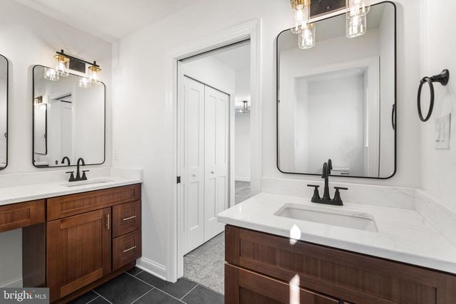 2823 SCHOONER LN, Hammonton, NJ 08037