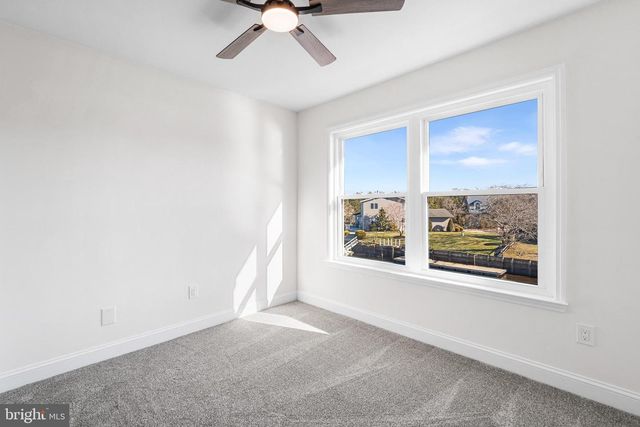 2823 SCHOONER LN, Hammonton, NJ 08037