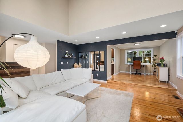 15368 SE 182nd Street, Renton, WA 98058