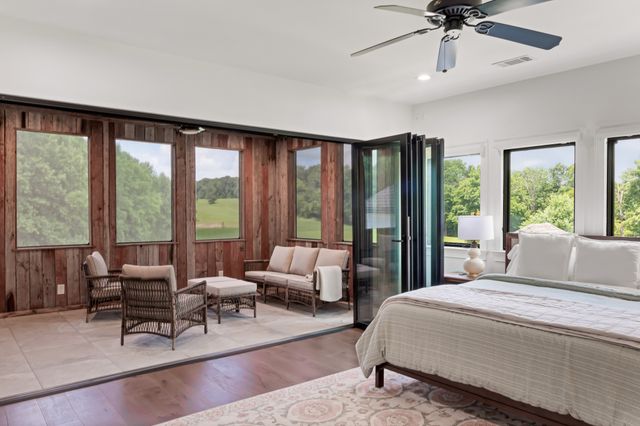 1025 Choate Rd, Dickson, TN 37055