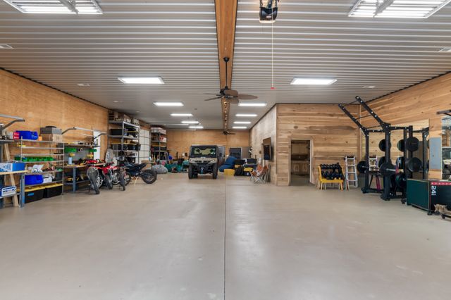 1025 Choate Rd, Dickson, TN 37055