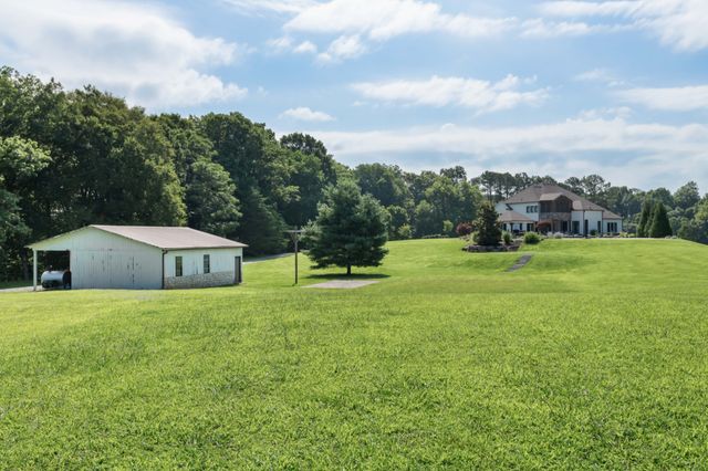 1025 Choate Rd, Dickson, TN 37055