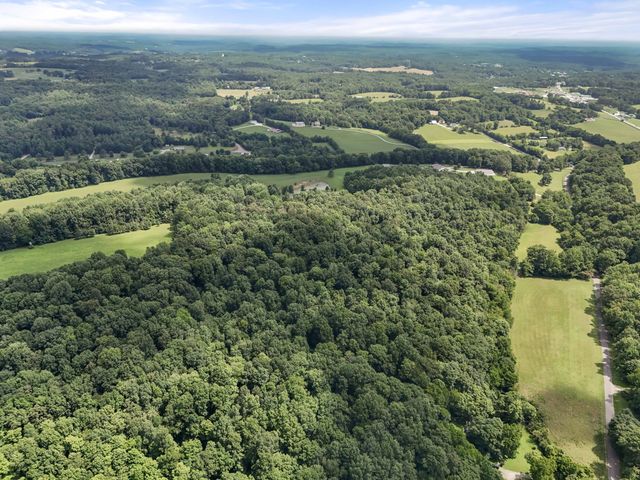 1025 Choate Rd, Dickson, TN 37055