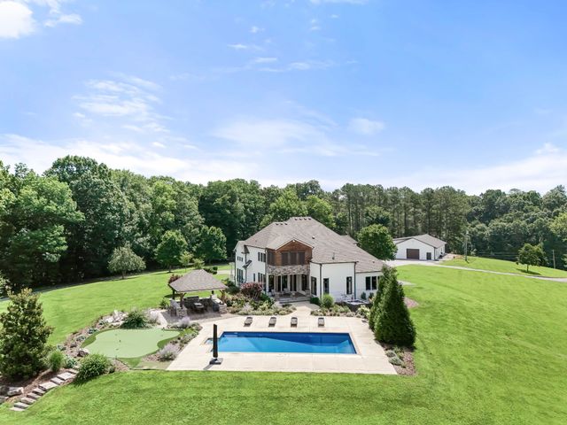 1025 Choate Rd, Dickson, TN 37055