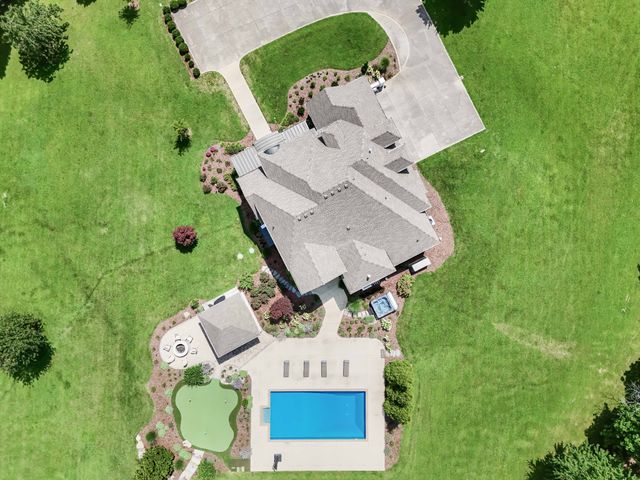 1025 Choate Rd, Dickson, TN 37055