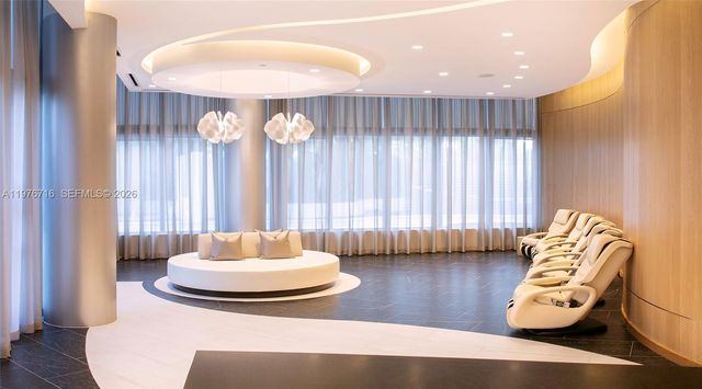 851 NE 1st Ave PH 5402, Miami, FL 33132