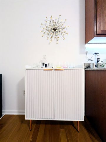 3031 Grand Avenue 218, Des Moines, IA 50312