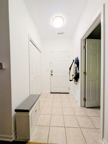 3031 Grand Avenue 218, Des Moines, IA 50312