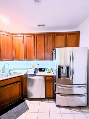 3031 Grand Avenue 218, Des Moines, IA 50312