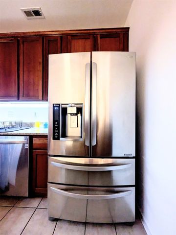 3031 Grand Avenue 218, Des Moines, IA 50312