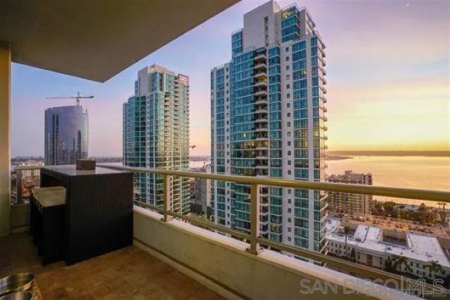 1262 Kettner 2204, San Diego, CA 92101