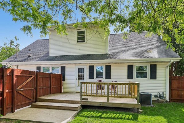 1415 Church Street, Janesville, WI 53548