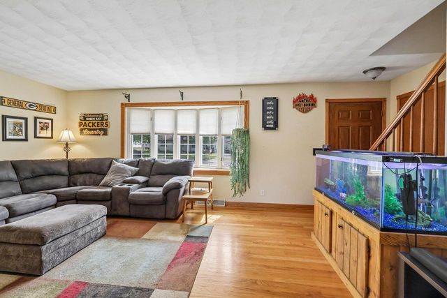 1415 Church Street, Janesville, WI 53548