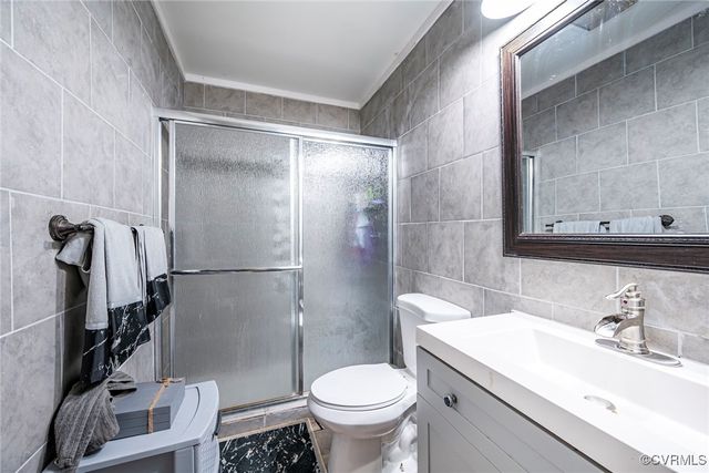 21141 Warren Ave, Petersburg, VA 23803