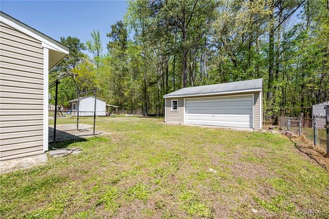 21141 Warren Ave, Petersburg, VA 23803