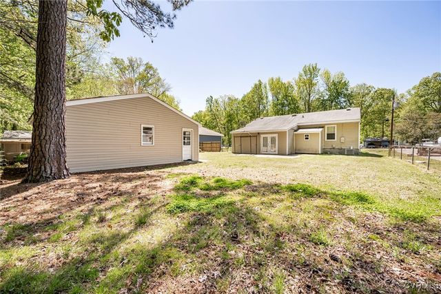 21141 Warren Ave, Petersburg, VA 23803
