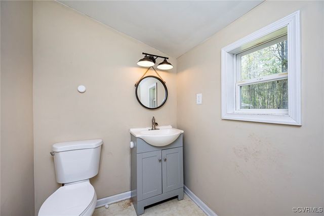 21141 Warren Ave, Petersburg, VA 23803