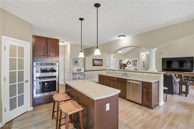 12218 Prospect Road, Strongsville, OH 44149