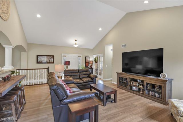 12218 Prospect Road, Strongsville, OH 44149