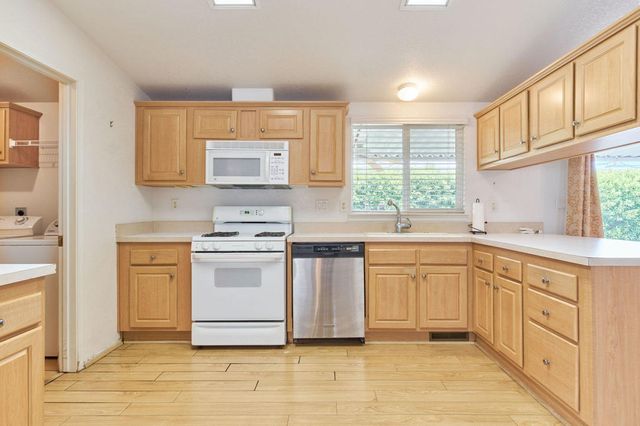 127 Hester Drive 127, Cathedral City, CA 92234