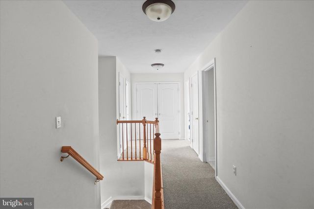 51 STONYBROOK LN, New Oxford, PA 17350