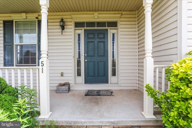 51 STONYBROOK LN, New Oxford, PA 17350