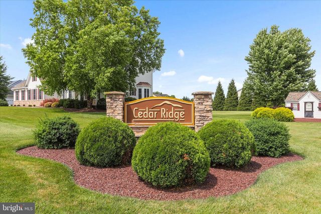 51 STONYBROOK LN, New Oxford, PA 17350