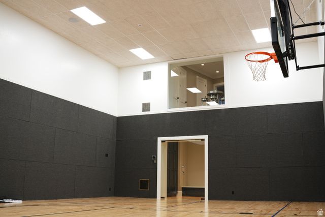 9796 N 5800 W, Highland, UT 84003