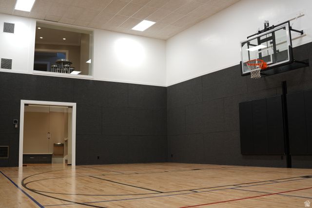 9796 N 5800 W, Highland, UT 84003