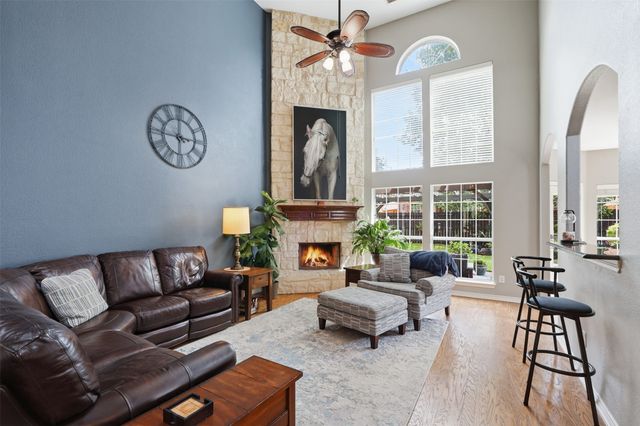 9117 Silsby Drive, Fort Worth, TX 76244