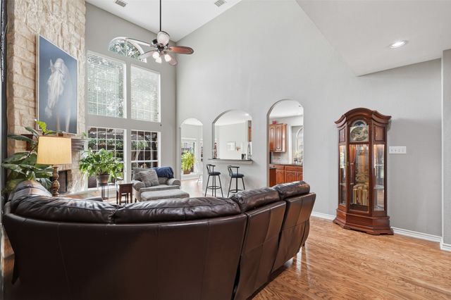 9117 Silsby Drive, Fort Worth, TX 76244