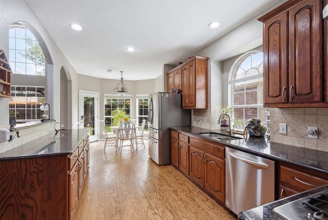9117 Silsby Drive, Fort Worth, TX 76244
