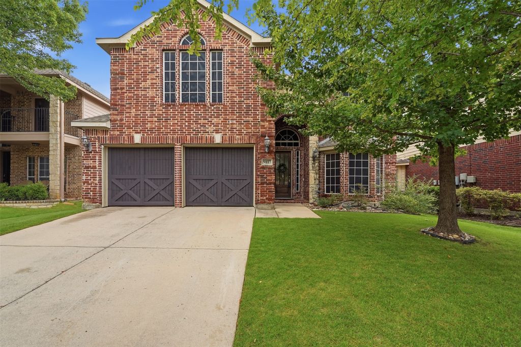 9117 Silsby Drive, Fort Worth, TX 76244
