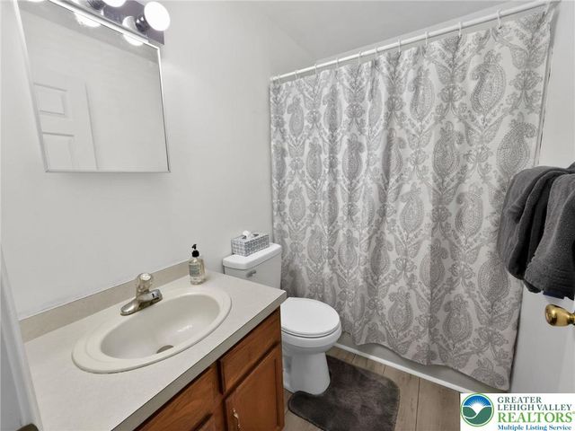 544 Bauer Road, Moore Twp, PA 18014