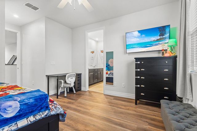 9434 LAUNCH POINT ROAD, Orlando, FL 32832