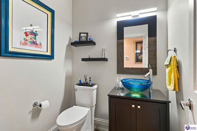 4215 Woodmont Park Lane, Louisville, KY 40245
