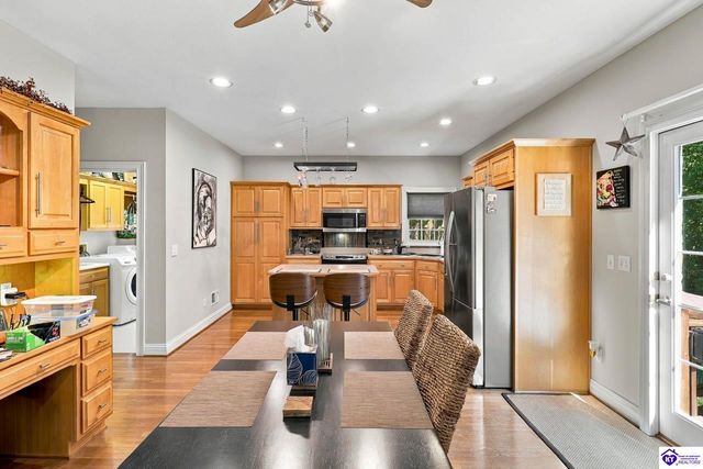 4215 Woodmont Park Lane, Louisville, KY 40245