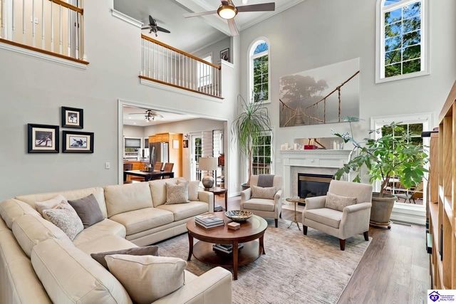 4215 Woodmont Park Lane, Louisville, KY 40245