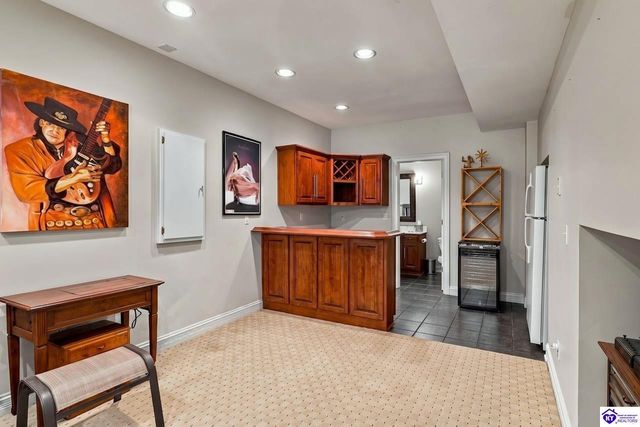 4215 Woodmont Park Lane, Louisville, KY 40245