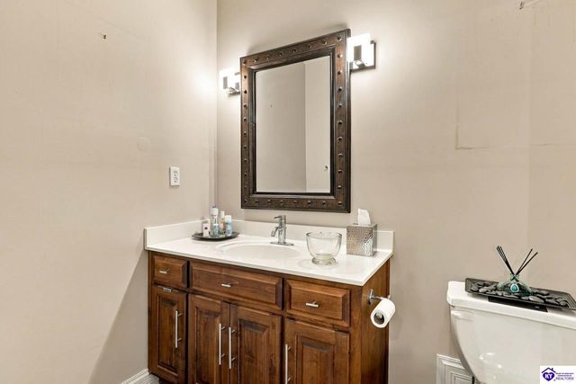 4215 Woodmont Park Lane, Louisville, KY 40245