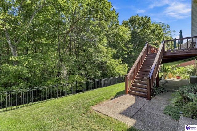 4215 Woodmont Park Lane, Louisville, KY 40245