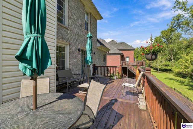 4215 Woodmont Park Lane, Louisville, KY 40245
