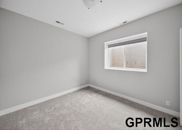 911 N 107Th Street, Lincoln, NE 68527