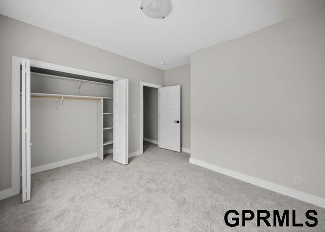 911 N 107Th Street, Lincoln, NE 68527