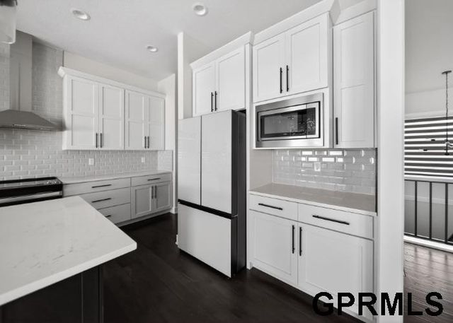 911 N 107Th Street, Lincoln, NE 68527